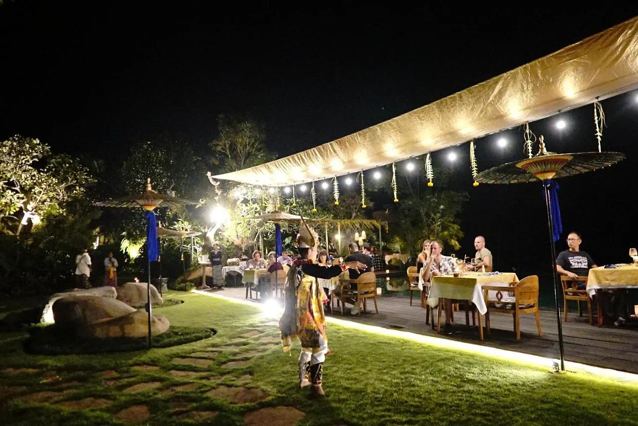 Ubud Valley Boutique Resort 4*,